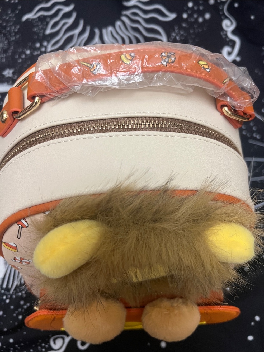 NWT - Disney Winnie the Pooh Lion Costume Pumpkin Mini Backpack - Picture 2 of 9